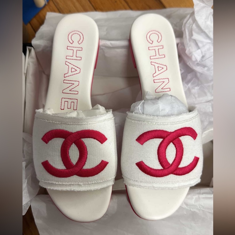 Chanel 24C White Fuchsia Pink CC Logo 
Sandal SZ 38 price drop for quick sale!